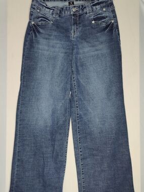 Blue Spice Wide Leg low/Mid-Rise Jeans in Medium Blue Denim